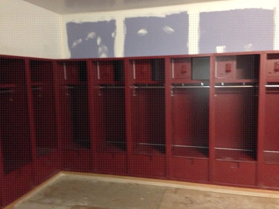 Shields2013/2013CTideLockerRoom28.jpg